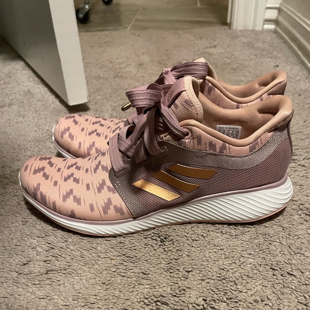 Adidas Edge Lux 3 bounce tennis shoes